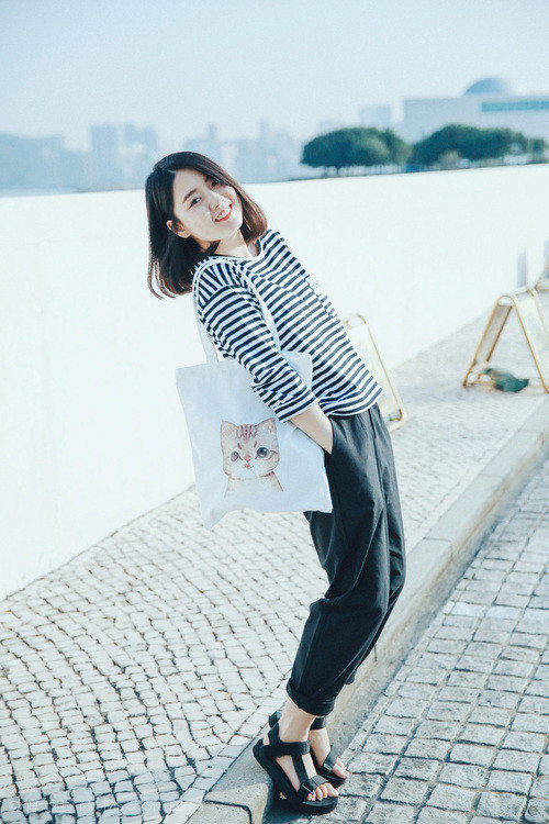 开云体育APP下载-当库尔图瓦降临德甲之夜，一个门将如何改写了平行宇宙的争冠剧本